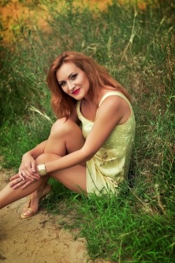 Photo of beautiful Ukraine  Alla with red hair and green eyes - 28715