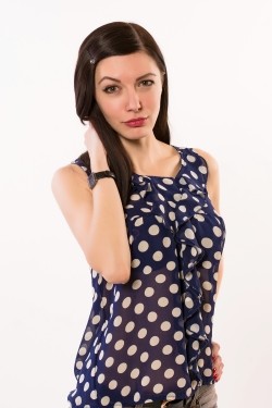 Photo of beautiful Ukraine  Angelica with black hair and brown eyes - 27965