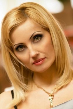 Photo of beautiful Ukraine  Anjela with blonde hair and green eyes - 19766