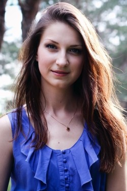 Photo of beautiful Ukraine  Anna with light-brown hair and blue eyes - 20148