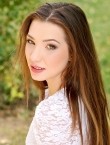 Photo of beautiful  woman Anna with brown hair and brown eyes - 20944
