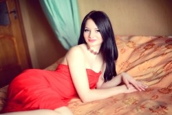 Photo of beautiful Ukraine  Irina with brown hair and brown eyes - 20721