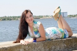 Photo of beautiful Ukraine  Irina with brown hair and green eyes - 21100