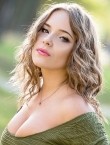 Photo of beautiful Ukraine  Julia with light-brown hair and brown eyes - 20554