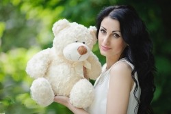 Photo of beautiful Ukraine  Ksenia with black hair and green eyes - 21429