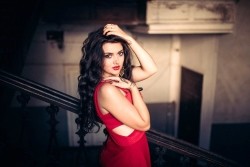 Photo of beautiful Ukraine  Maria with brown hair and hazel eyes - 28691