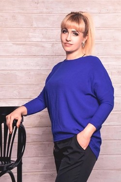 Photo of beautiful Ukraine  Natalia with blonde hair and hazel eyes - 28013