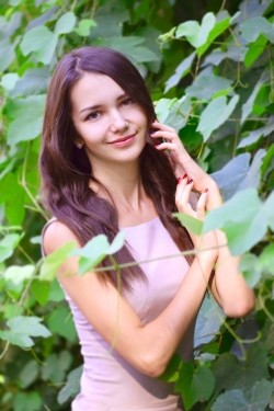 Photo of beautiful Ukraine  Nataliya with brown hair and brown eyes - 22220