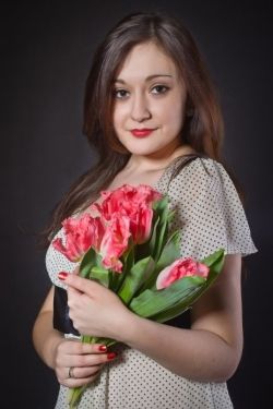 Photo of beautiful Ukraine  Natasha with brown hair and brown eyes - 19572