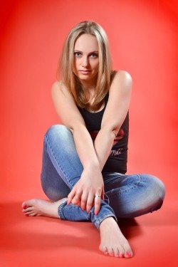 Photo of beautiful Ukraine  Oksana with blonde hair and blue eyes - 20774