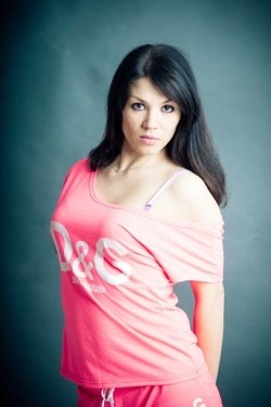 Photo of beautiful Ukraine  Oksana with brown hair and brown eyes - 21354