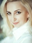 Photo of beautiful Ukraine  Oksana with blonde hair and green eyes - 27568