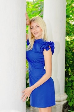 Photo of beautiful Ukraine  Olga with blonde hair and grey eyes - 20250