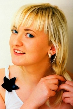 Photo of beautiful Ukraine  Vickee with blonde hair and blue eyes - 19997