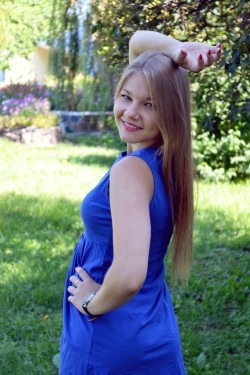 Photo of beautiful Ukraine  Yana with blonde hair and grey eyes - 22277