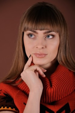 Photo of beautiful Ukraine  Zhanna with light-brown hair and blue eyes - 19960